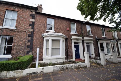 3 bedroom flat to rent, Warwick Road, Carlisle