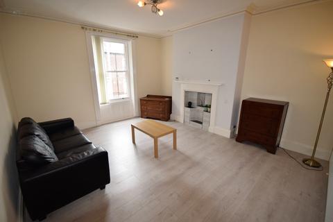 3 bedroom flat to rent, Warwick Road, Carlisle