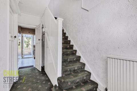 57a Heath Park Road, Romford, RM2 5UL