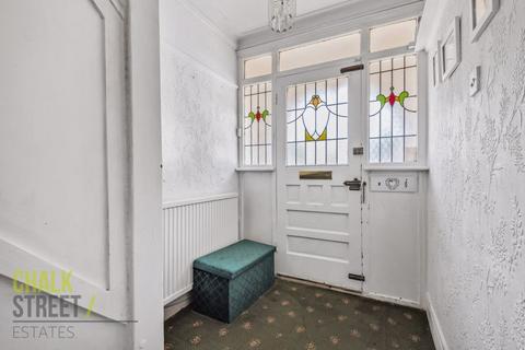 57a Heath Park Road, Romford, RM2 5UL