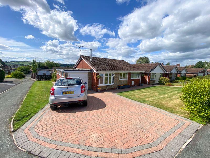 Witham Way, Biddulph ST8 7DH 3 bed detached bungalow £285,000