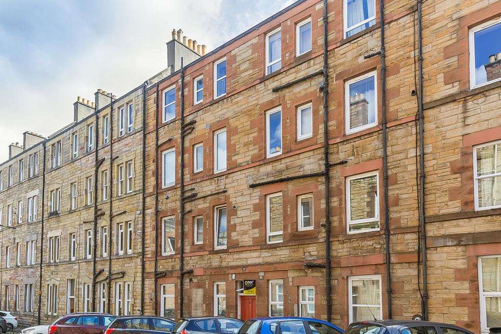 Milton Street, Abbeyhill, Edinburgh, EH8 1 bed flat for sale £155,000