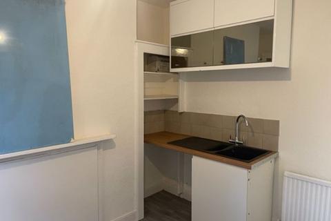 1 bedroom apartment to rent, Studio flat in Southampton