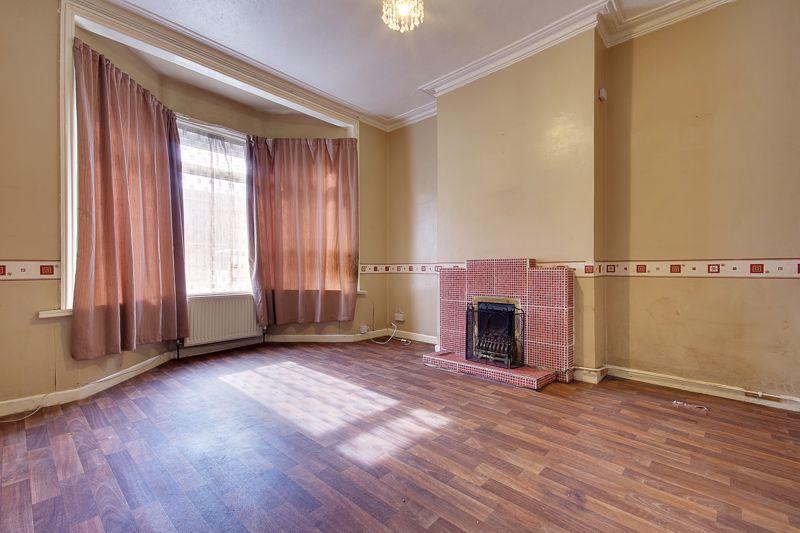 St. Leonards Road, Bournemouth 3 bed end of terrace house £275,000