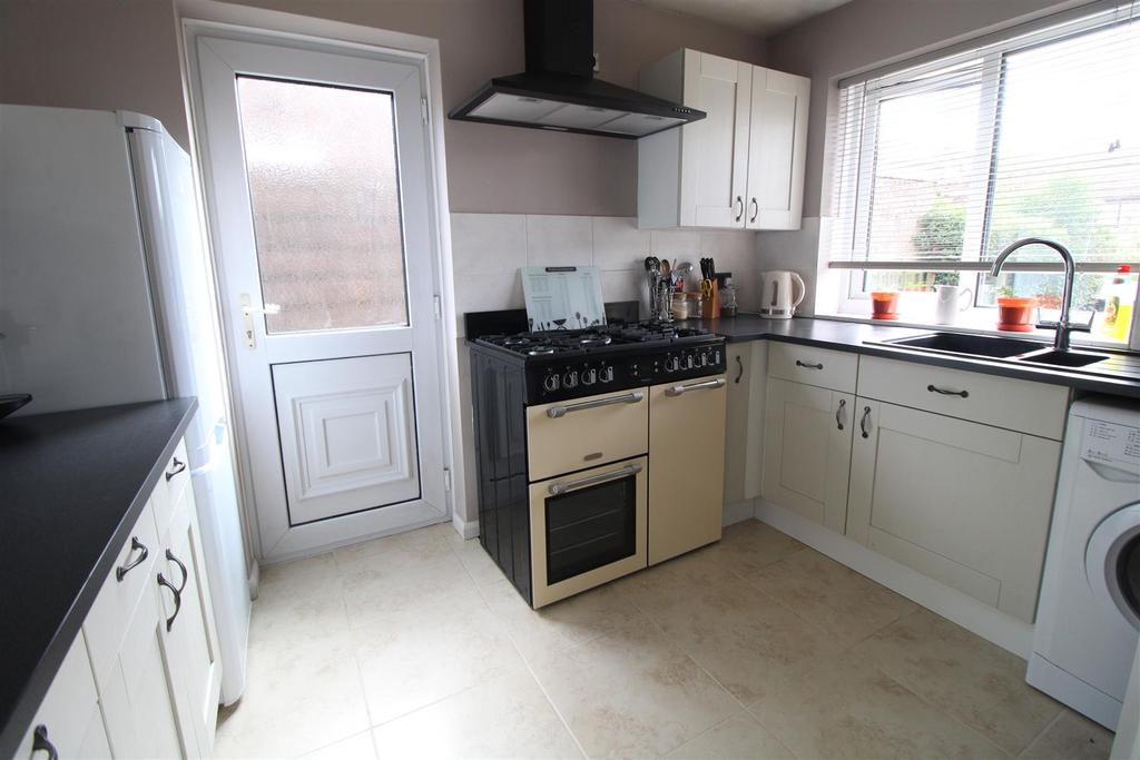 The Slade, Daventry 2 bed house £250,000