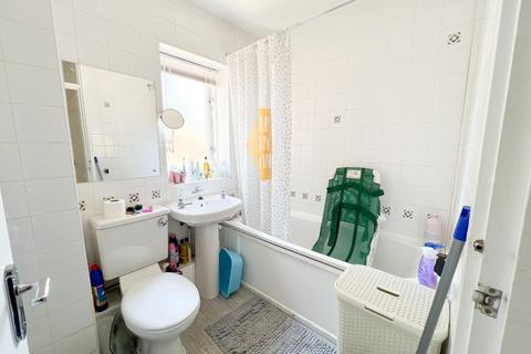 20 Badgers Walk, Bristol, BS4 4LG