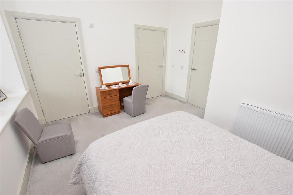 Bedroom one2.jpg