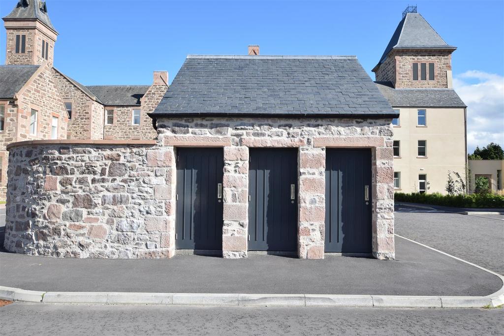 Outbuilding.jpg