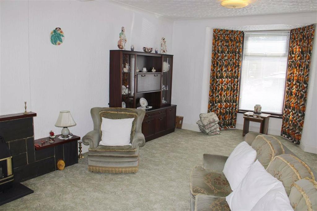 New Street, Porthmadog 3 bed terraced house £185,000
