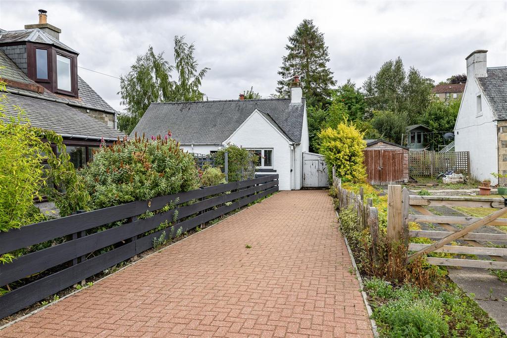 Elm Row, Selkirk 2 bed detached bungalow £155,000