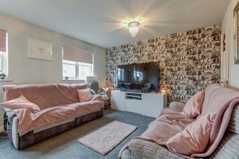 2 bedroom bungalow for sale - Beadnell Gardens, Shiremoor, Newcastle Upon Tyne