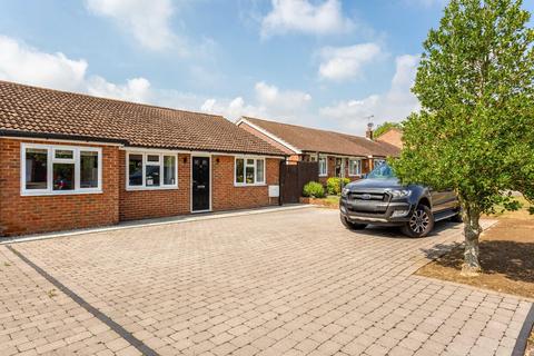 14 Downsview, Small Dole, Henfield, BN5 9YB