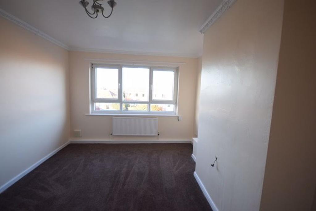 Hindmarch Drive, Boldon Colliery 4 bed flat £450 pcm (£104 pw)