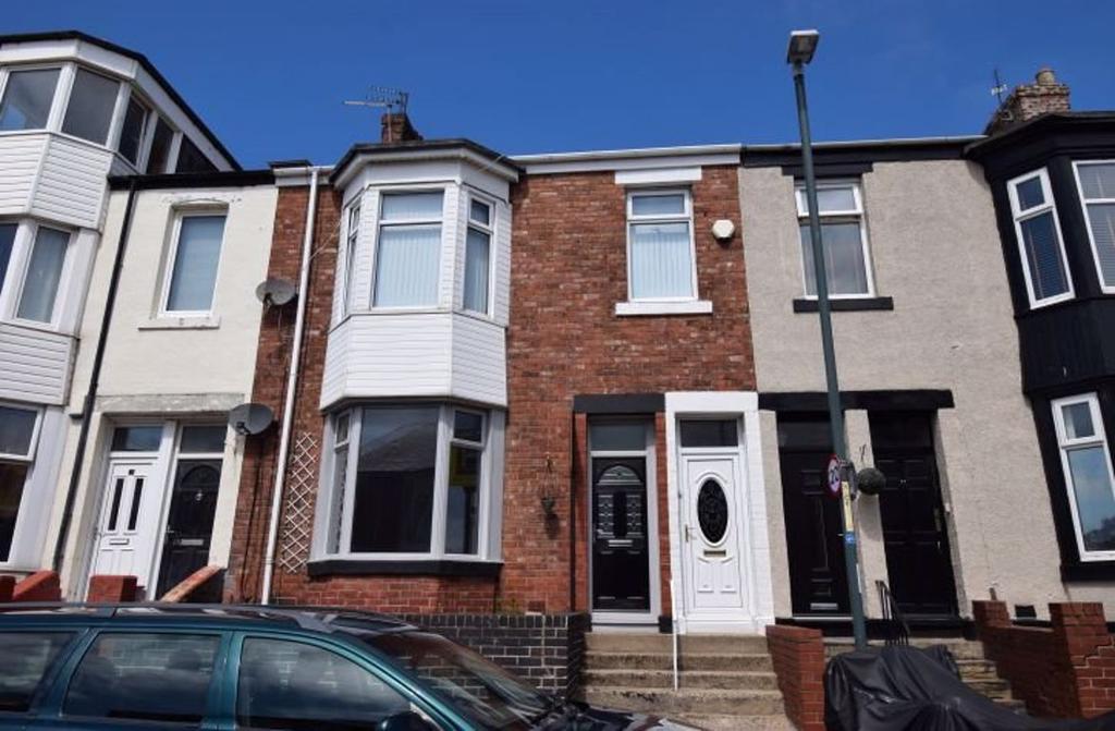 Julian Street, South Shields 3 bed flat £495 pcm (£114 pw)