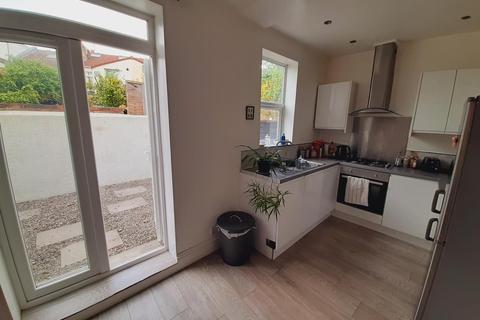 8 Berwick Road, Bristol, BS5 6NG