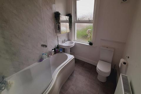 8 Berwick Road, Bristol, BS5 6NG