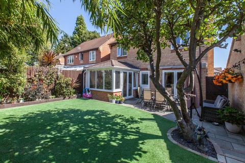 12 Jackson Close, Greenhithe, DA9 9QH