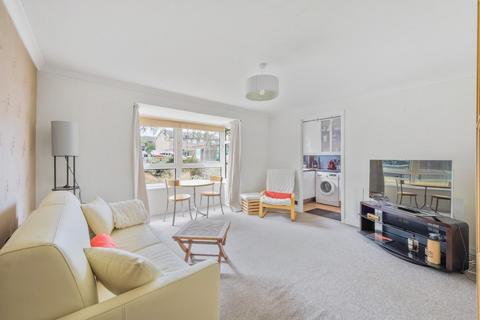 7 Carters Close, Worcester Park, KT4 8QF