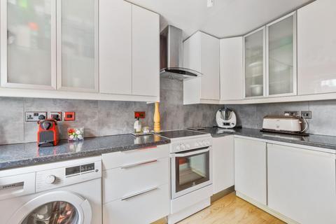 7 Carters Close, Worcester Park, KT4 8QF