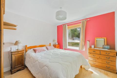 7 Carters Close, Worcester Park, KT4 8QF
