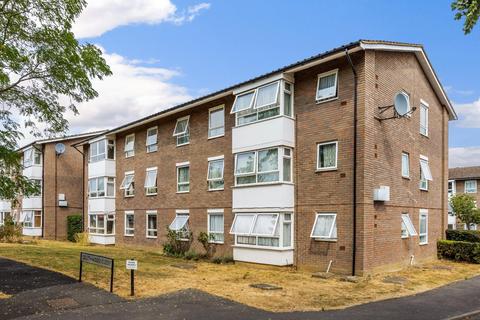 7 Carters Close, Worcester Park, KT4 8QF
