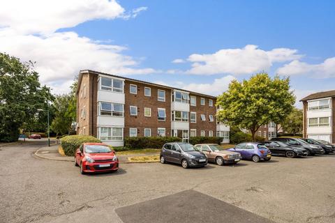 7 Carters Close, Worcester Park, KT4 8QF