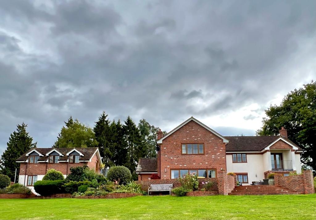 Raddlebank Grange, Leysters... 5 bed detached house £1,650,000