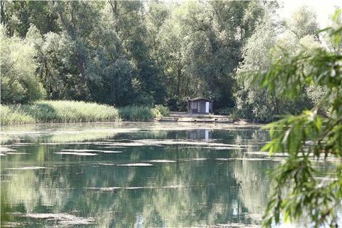Leisure facility for sale - Orchid Lakes, Wallingford, Oxfordshire