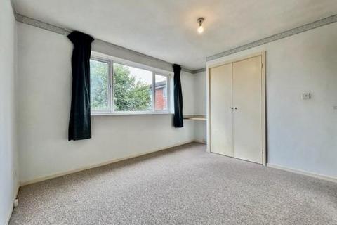 1 bedroom flat to rent, Inglewood, Pixton way, Croydon