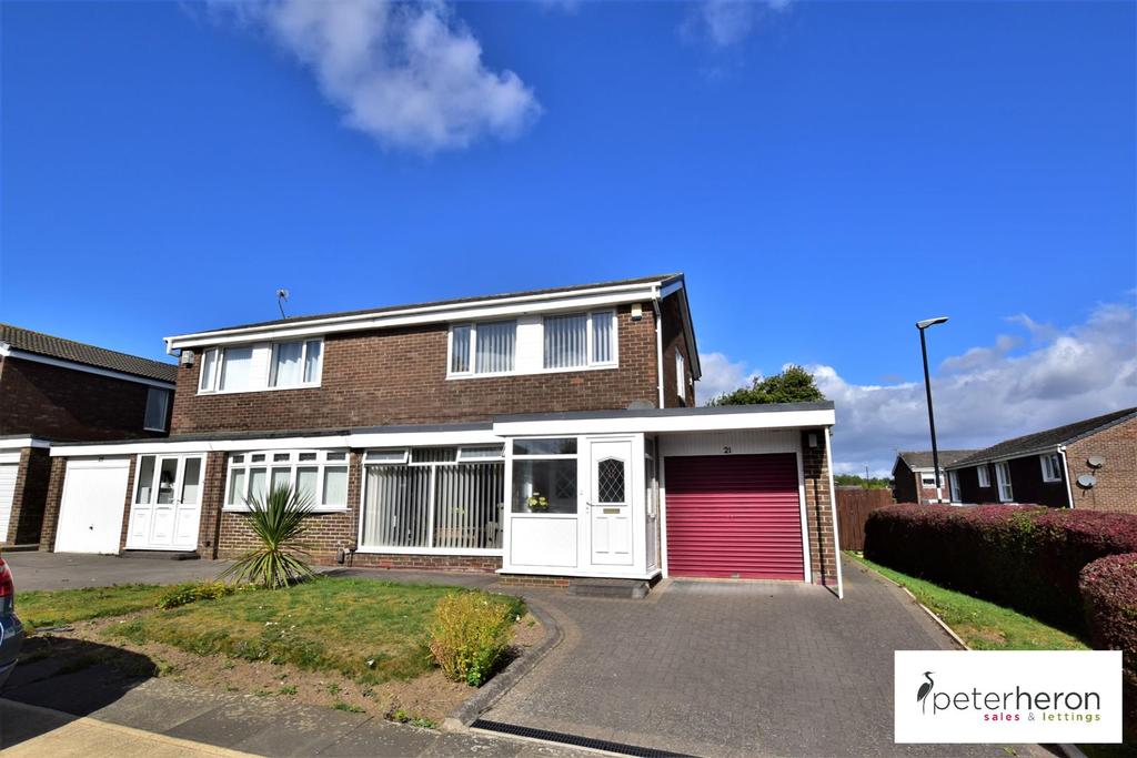 Marcross Drive, Moorside, Sunderland 3 bed semidetached house £165,000