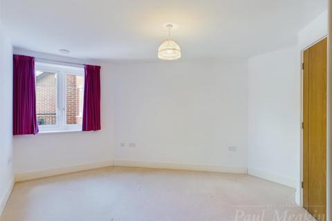 1 bedroom retirement property for sale, Yew Tree Court, Sanderstead Village