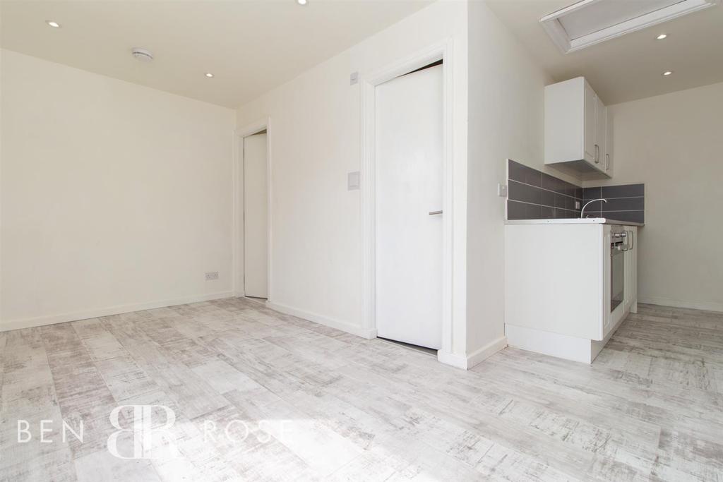 Deerfold, Chorley 1 bed flat £49,995