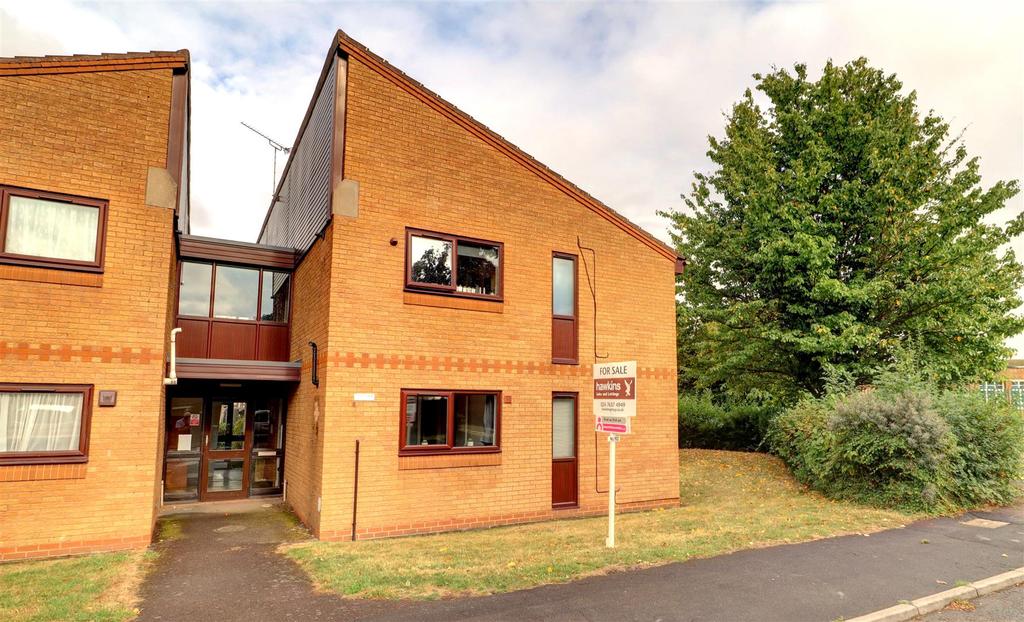 Ryde Avenue, Weddington, Nuneaton 1 bed flat £100,000