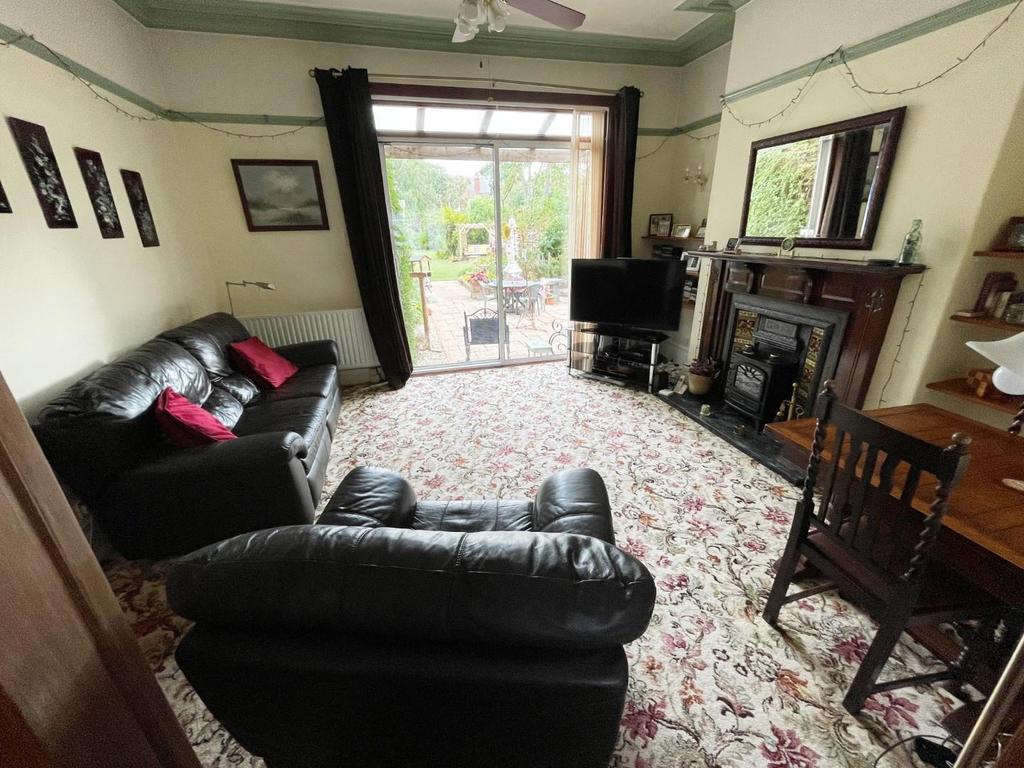 Rear reception room