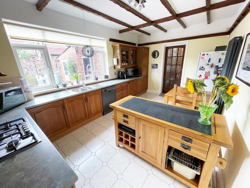 Kitchen diner