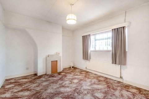 56 Crockham Way, London, SE9 3HE