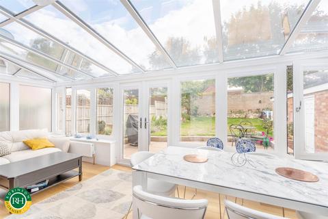 57 The Avenue, Bessacarr, Doncaster, DN4 5JZ