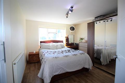 2 bedroom flat for sale - York Road, London