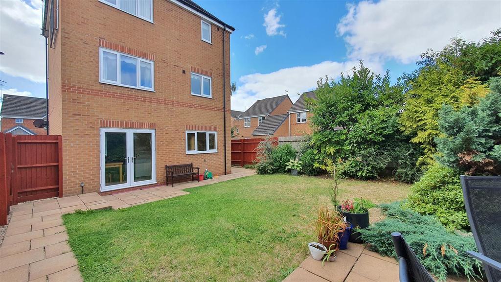 Kyle Road, Hilton, Derby 5 bed detached house for sale £367,500