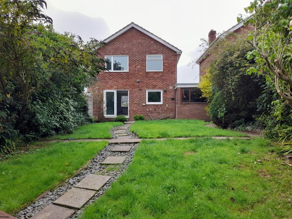 Glenridding Drive, Barrow In Furness 3 bed link detached house £260,000
