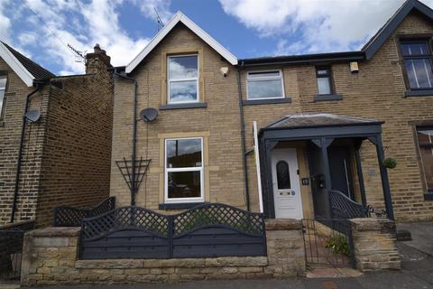 3 bedroom semi-detached house for sale - Thackley Old Road, Shipley