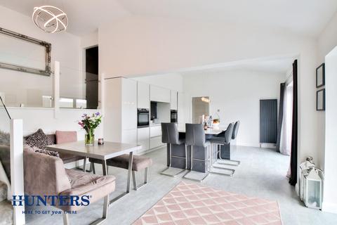 7 Devon Drive, Diggle, Oldham, OL3 5PP