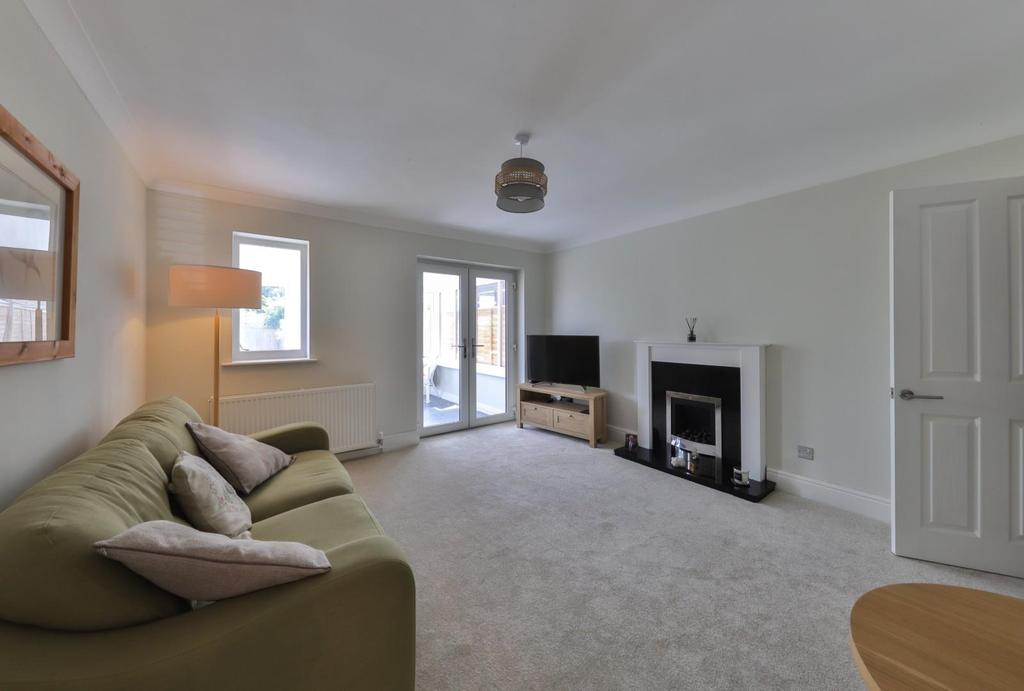 Waterman Court, York 2 bed semidetached house £275,000