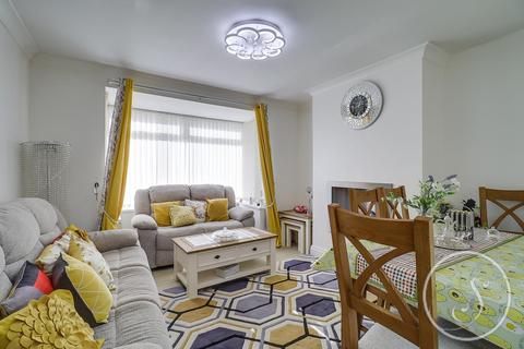 10 Lupton Avenue, Leeds, LS9 6HB