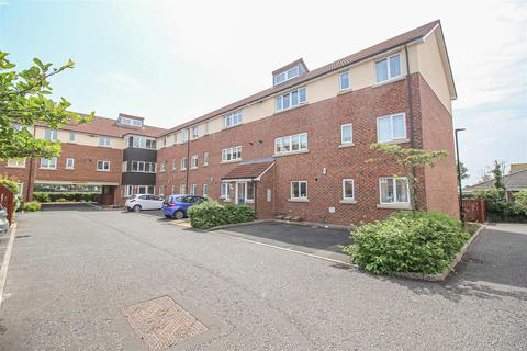 2 bedroom ground floor flat for sale - Friars Rise, Whitley Bay