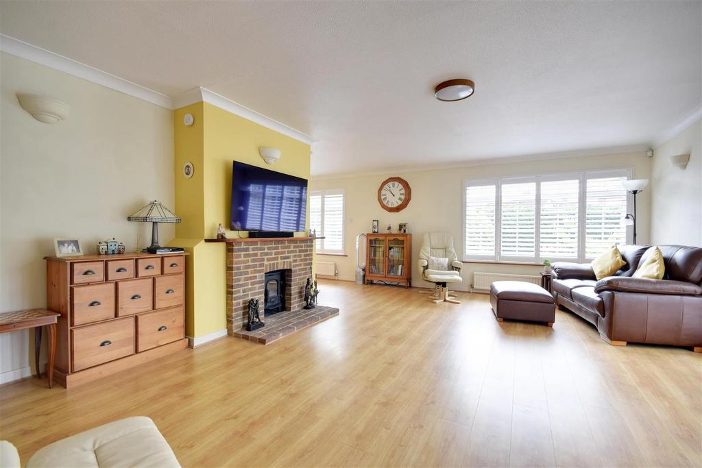 Living room / room