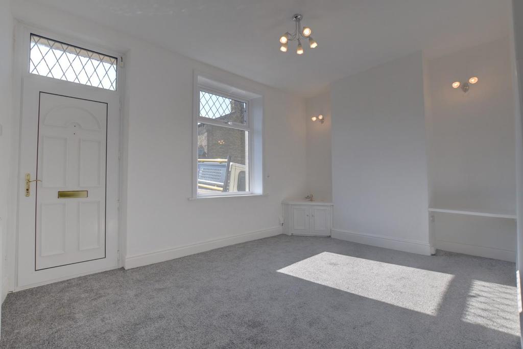Portland Street, Colne 2 bed terraced house £127,500