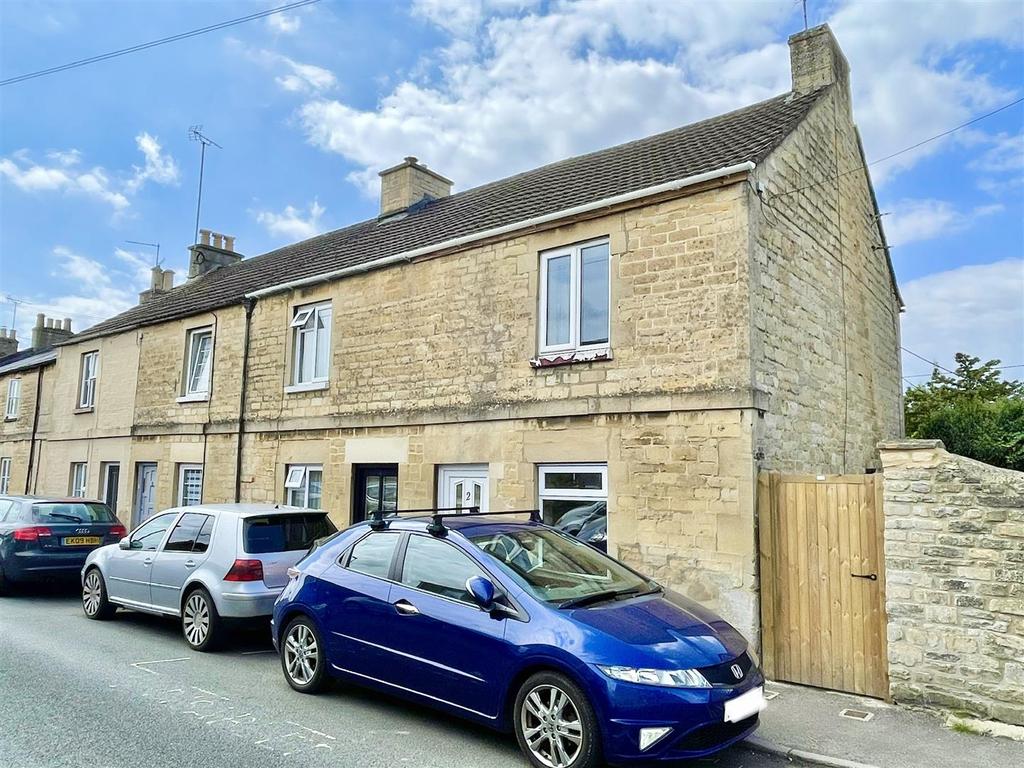 Chester Street, Cirencester 2 bed end of terrace house £315,000