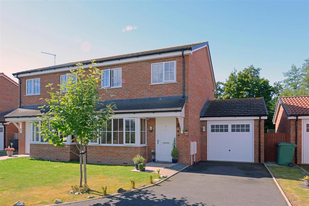 Linden Fields, Minsterley, Shrewsbury 3 bed semidetached house for