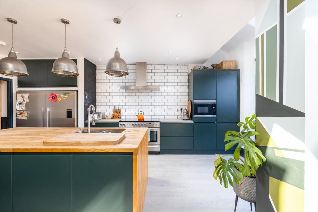22 Belluton Road 28.jpg